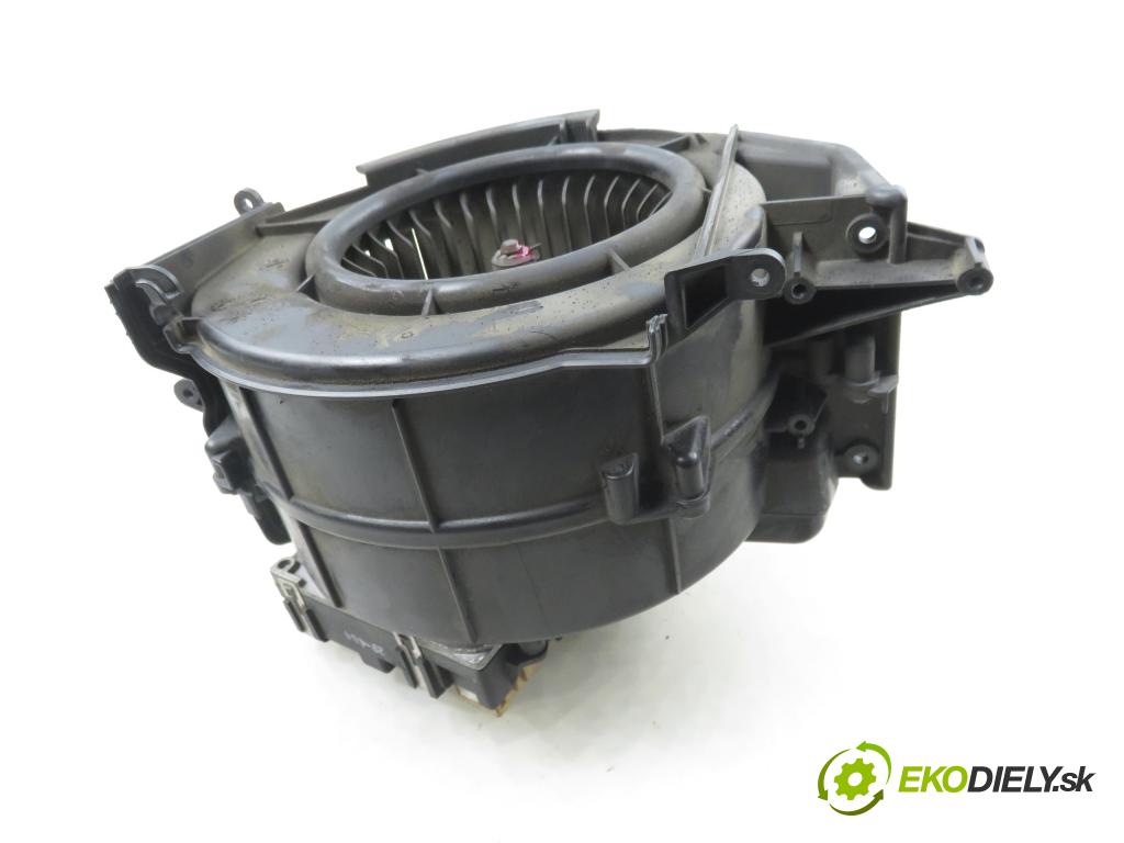 AUDI A6 (4F2, C6) SEDAN 2004 165,00 3.0 TDI quattro - BMK 2967,00 Ventilátor vetráku 4F0910521 ; 4F0820521 ; CZ2468104846