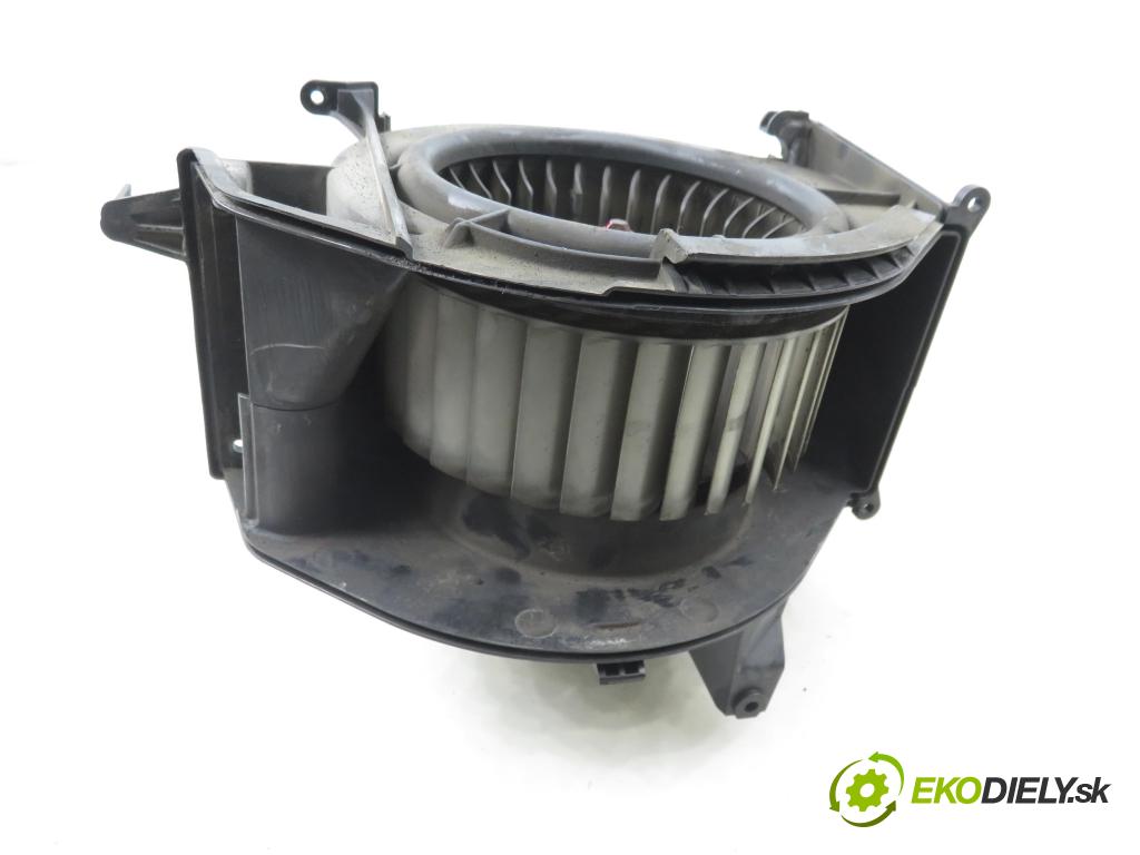 AUDI A6 (4F2, C6) SEDAN 2004 165,00 3.0 TDI quattro - BMK 2967,00 Ventilátor vetráku 4F0910521 ; 4F0820521 ; CZ2468104846