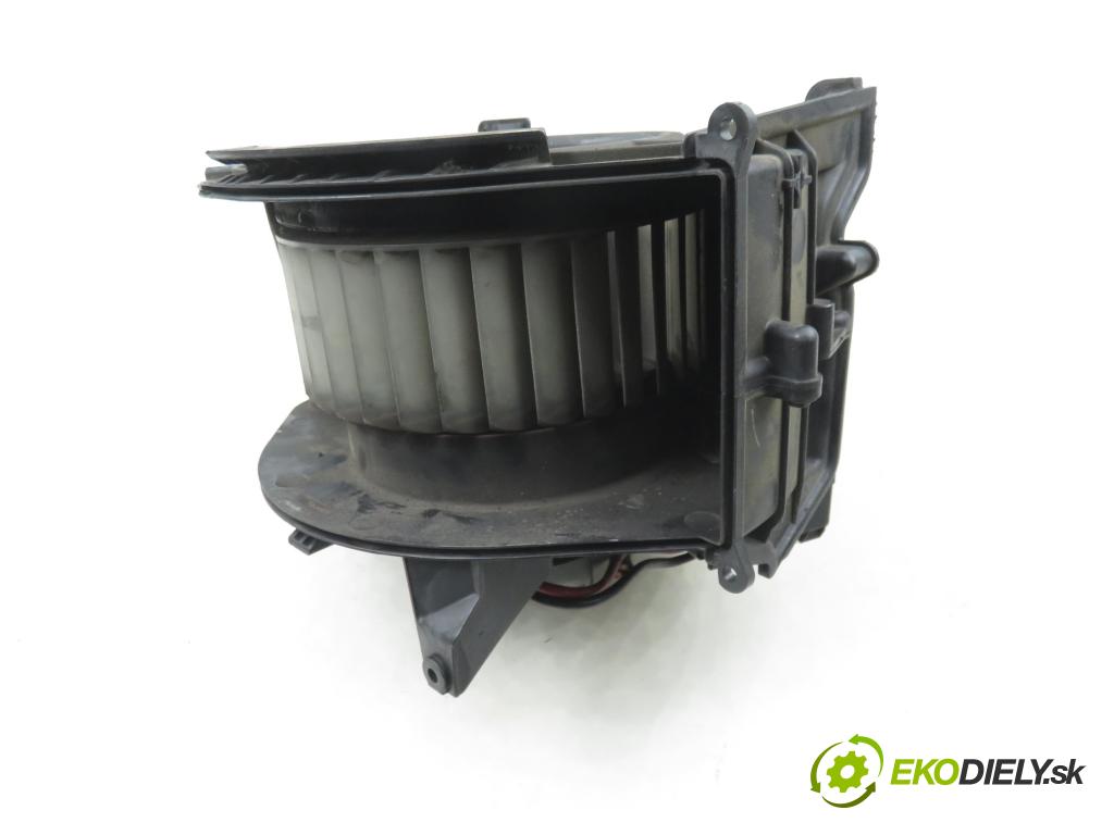 AUDI A6 (4F2, C6) SEDAN 2004 165,00 3.0 TDI quattro - BMK 2967,00 Ventilátor vetráku 4F0910521 ; 4F0820521 ; CZ2468104846