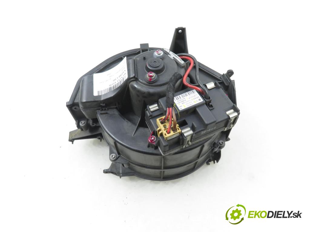 AUDI A6 (4F2, C6) SEDAN 2004 165,00 3.0 TDI quattro - BMK 2967,00 Ventilátor vetráku 4F0910521 ; 4F0820521 ; CZ2468104846