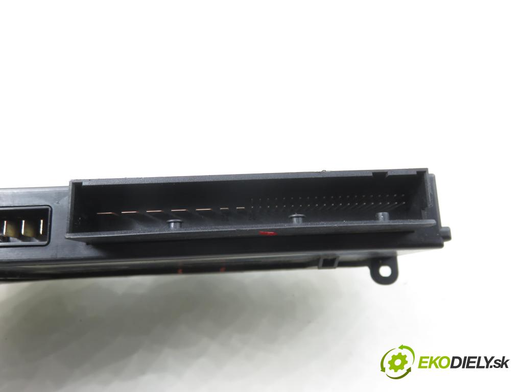 BMW 3 (E90) SEDAN 2006 95,00 318 i 129 - N46 B20 B 1995,00 MODUL komfortu 6983301 ; 6983302