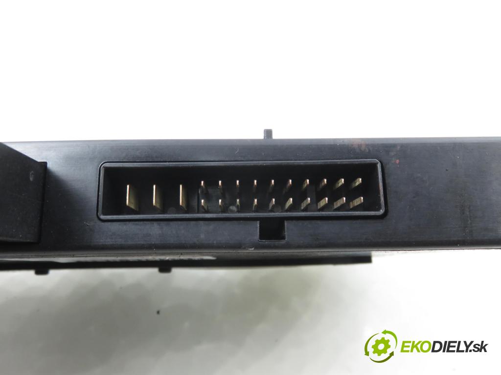 BMW 3 (E90) SEDAN 2006 95,00 318 i 129 - N46 B20 B 1995,00 MODUL komfortu 6983301 ; 6983302