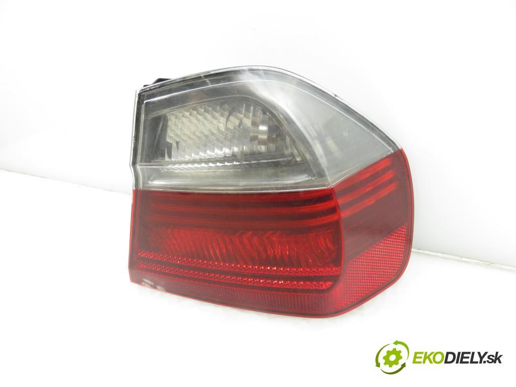 BMW 3 (E90) SEDAN 2006 95,00 318 i 129 - N46 B20 B 1995,00 Svetlo pravé zadné 0406880