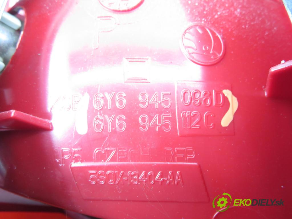 SKODA FABIA I (6Y2) HB 2007 55,00 1.4 16V - BBY 1390,00 Svetlo pravé zadné 6Y6945112C ; 6Y6945096D