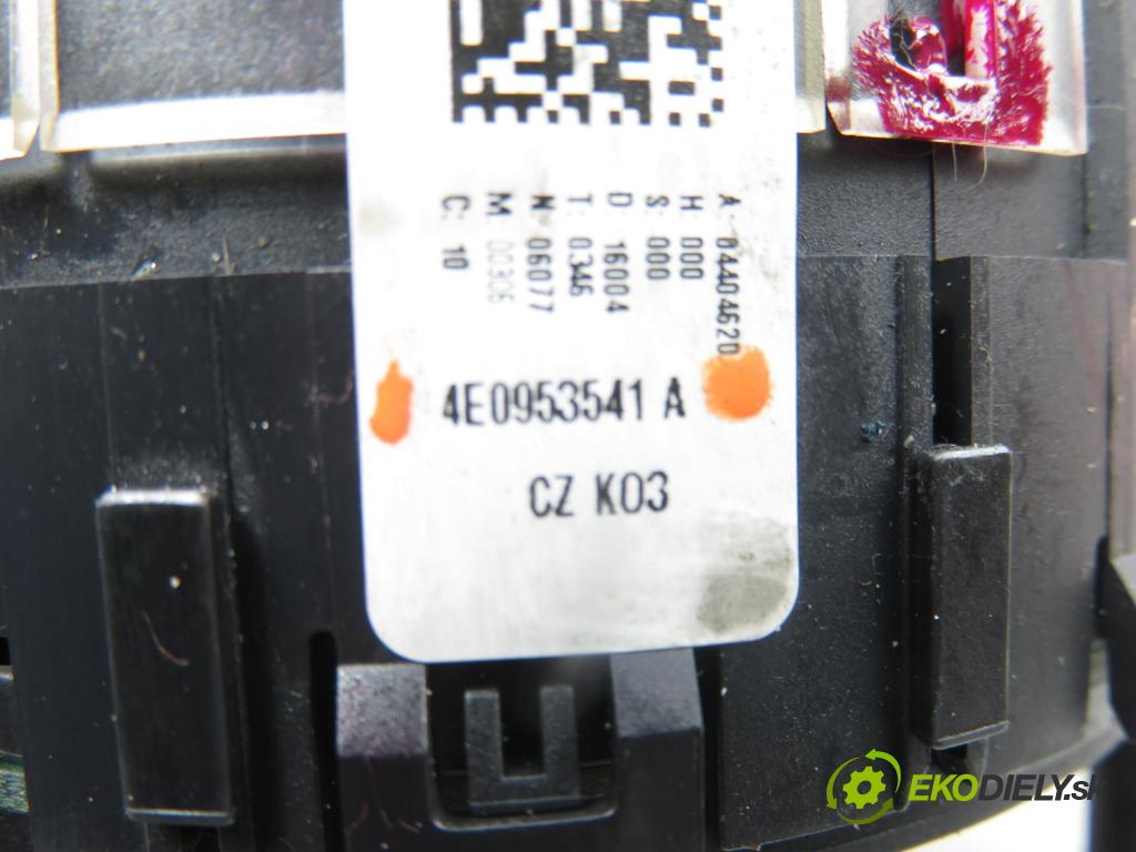 AUDI A6 (4F2, C6) SEDAN 2004 165,00 3.0 TDI quattro - BMK 2967,00 PÁSKA: air BAG 4E0953541A