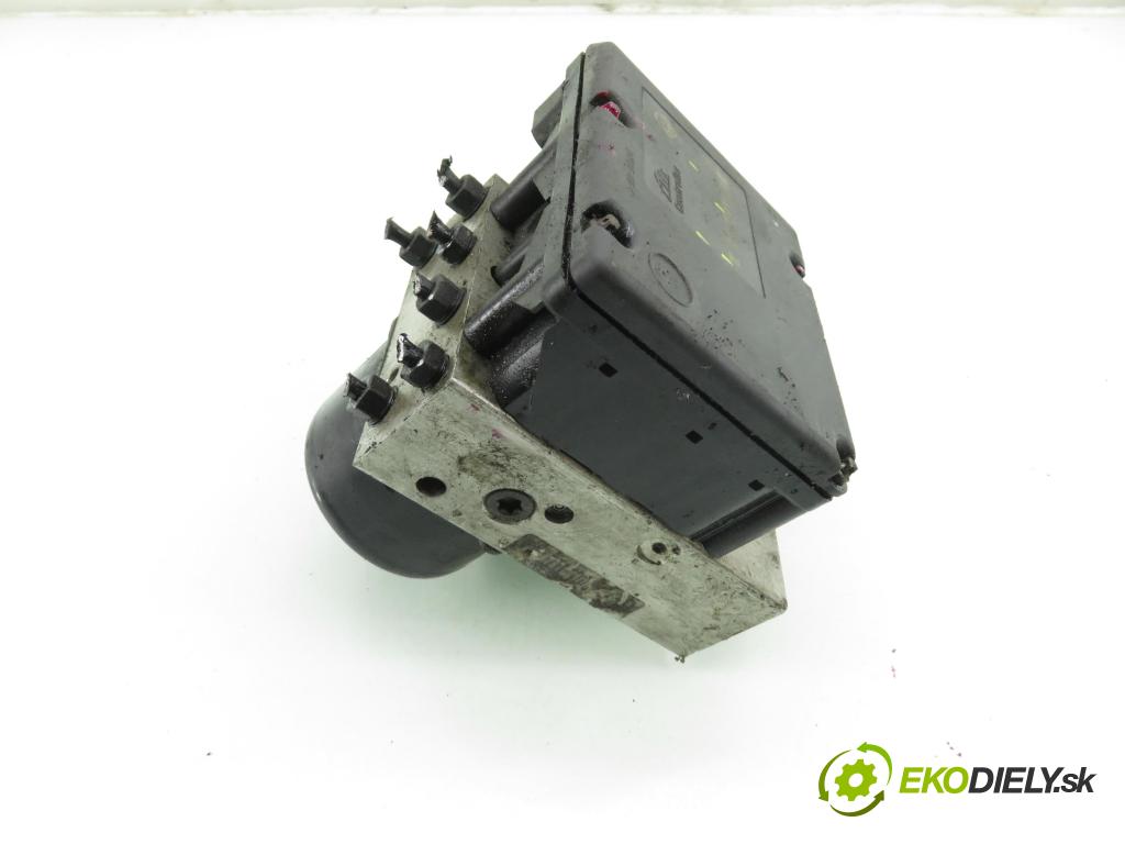 VW GOLF IV (1J1) HB 2001 85,00 1.9 TDI - AJM 1896,00 pumpa ABS 1J0614417A ; 1J0907379AF ; 10020402134 (Pumpa ABS)