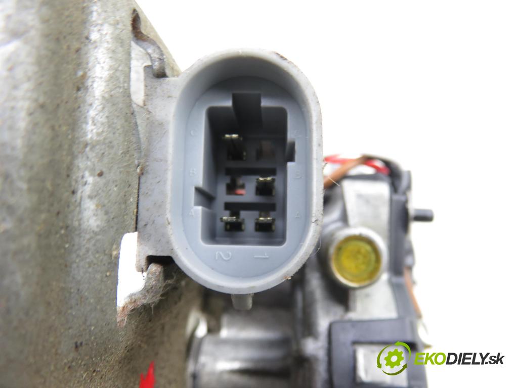 RENAULT SCENIC I (JA0/1_) MINIVAN 2001 0,00 1.6 - K4M 708 1598,00 Motorček stieračov 0390241379