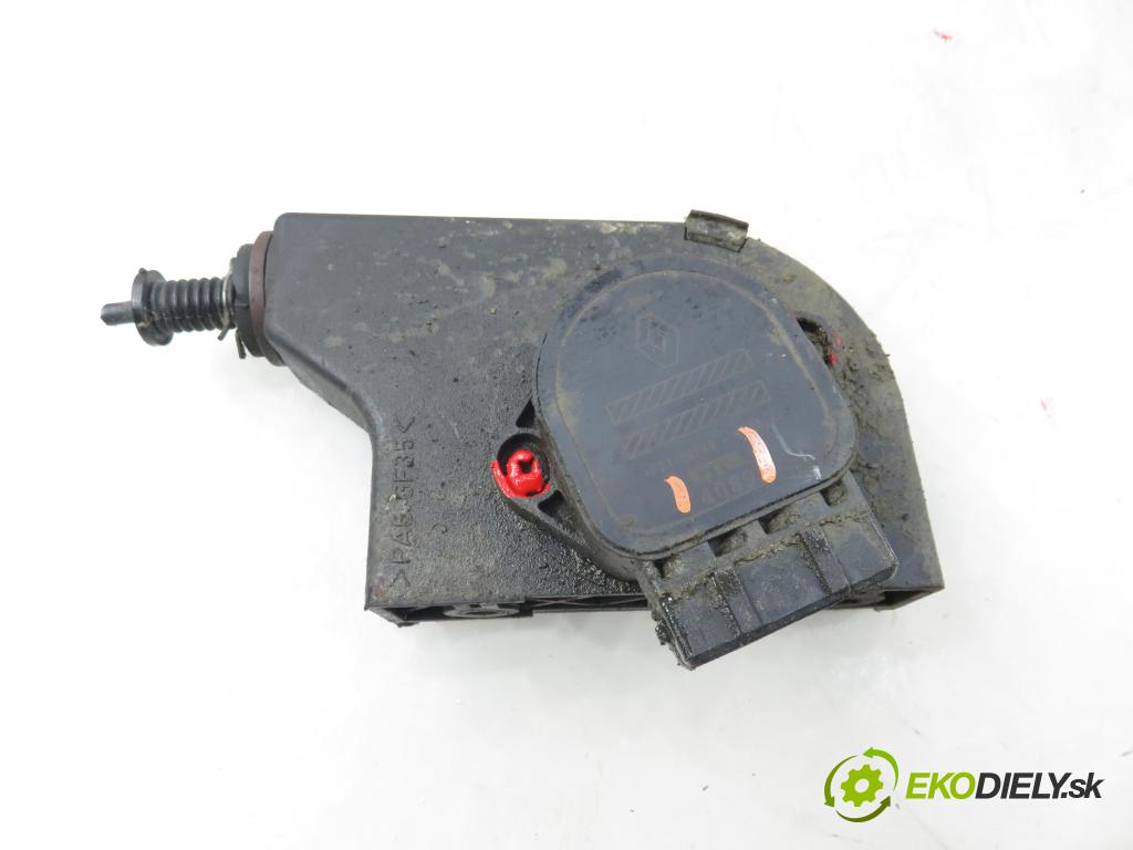 RENAULT SCENIC I (JA0/1_) MINIVAN 2001 0,00 1.6 - K4M 708 1598,00 potenciometr plynového pedálu 7700431918 ; CTS4089 (Potenciometr plynového pedálu)