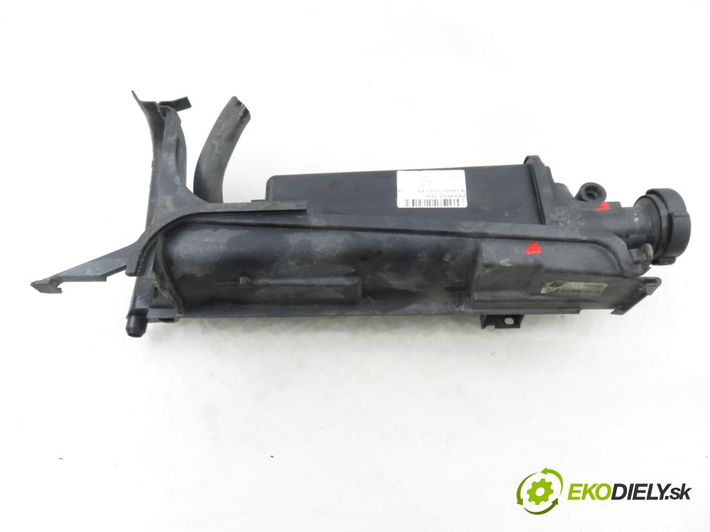 BMW 3 (E46) SEDAN 2001 110,00 320 d 150 - M47 D20 (204D4) 1995,00 Nádržka KOMPENZAČNÉ: 7787526 ; 2354043 ; 7787040