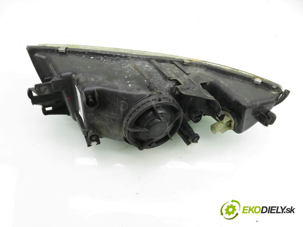 MITSUBISHI CARISMA (DA_) SEDAN 2003 75,00 1.9 DI-D (DA5A) - F9Q1 1870,00 světlo LP 