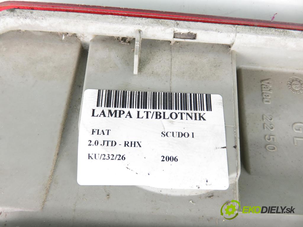 FIAT SCUDO Skrzynia (220_) FURGON 2006 69,00 2.0 JTD - RHX 1997,00 Svetlo ľavé zadné