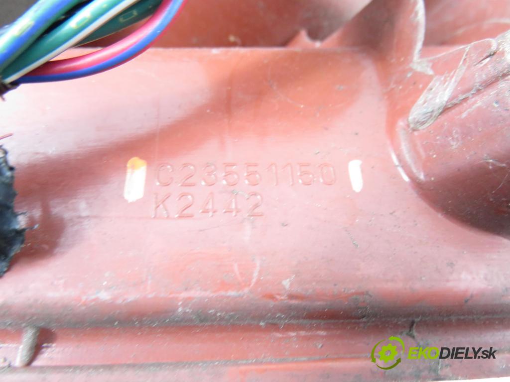 MAZDA 5 (CR19) MINIVAN 2007 105,00 2.0 MZR-CD 143 - RF7J 1998,00 Svetlo pravé zadné C23551150