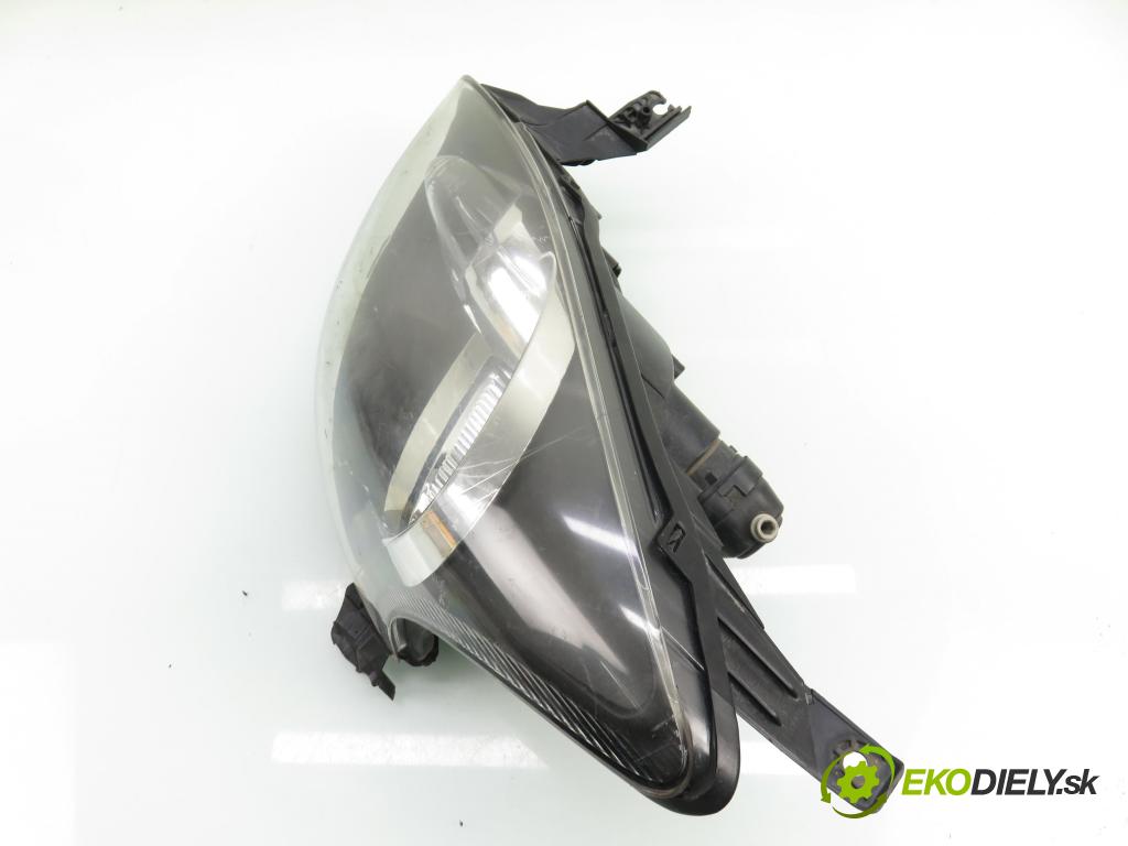 TOYOTA AYGO (_B1_) HB 2007 50,00 1.0 68 - 1KR-FE 998,00 Svetlo LP