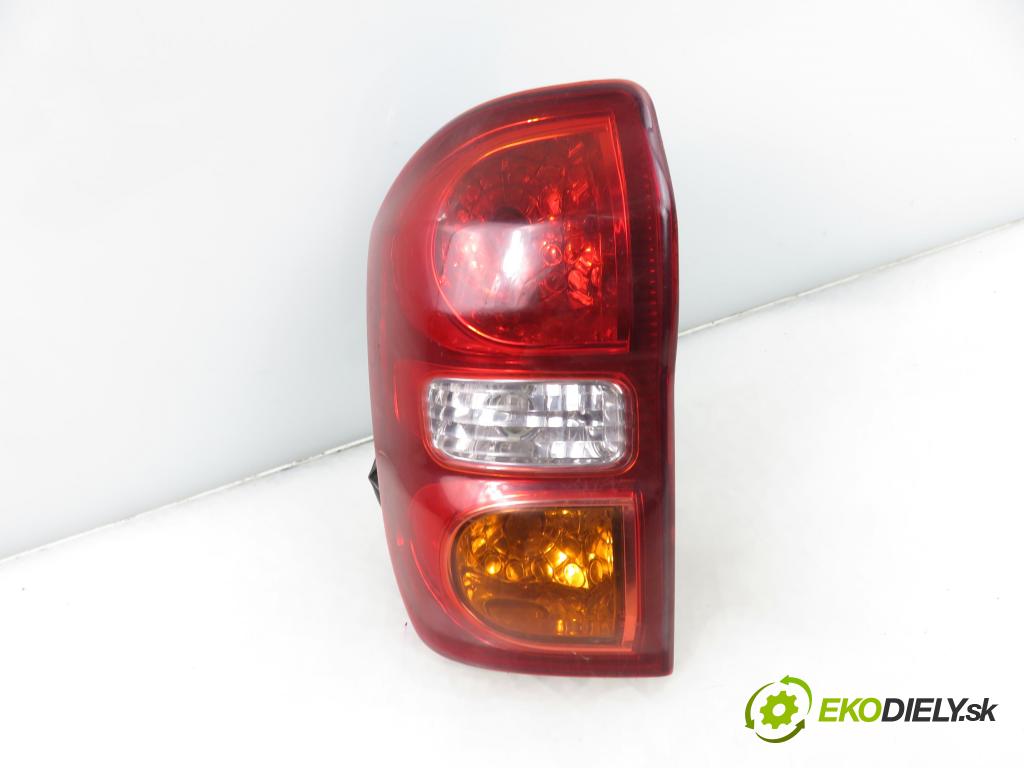 TOYOTA RAV 4 II (_A2_) SUV 2003 85,00 2.0 D-4D 4WD 116 - 1CD-FTV 1995,00 Svetlo ľavé zadné 