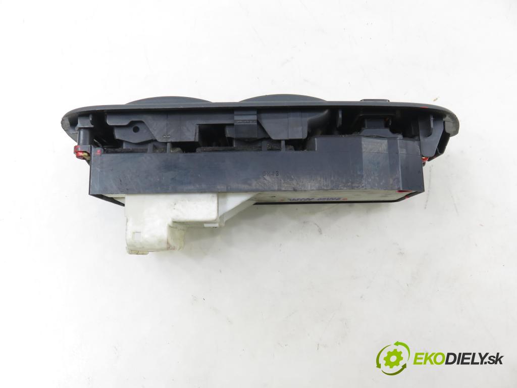 TOYOTA RAV 4 II (_A2_) SUV 2003 85,00 2.0 D-4D 4WD 116 - 1CD-FTV 1995,00 Panel ovládania okien 8482042180