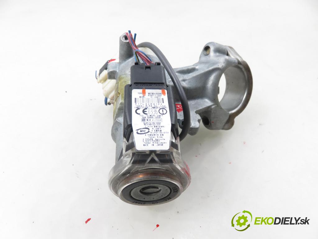 TOYOTA RAV 4 II (_A2_) SUV 2003 85,00 2.0 D-4D 4WD 116 - 1CD-FTV 1995,00 spinačka 45020423 ; 8978352040 (Spínacia skrinka)