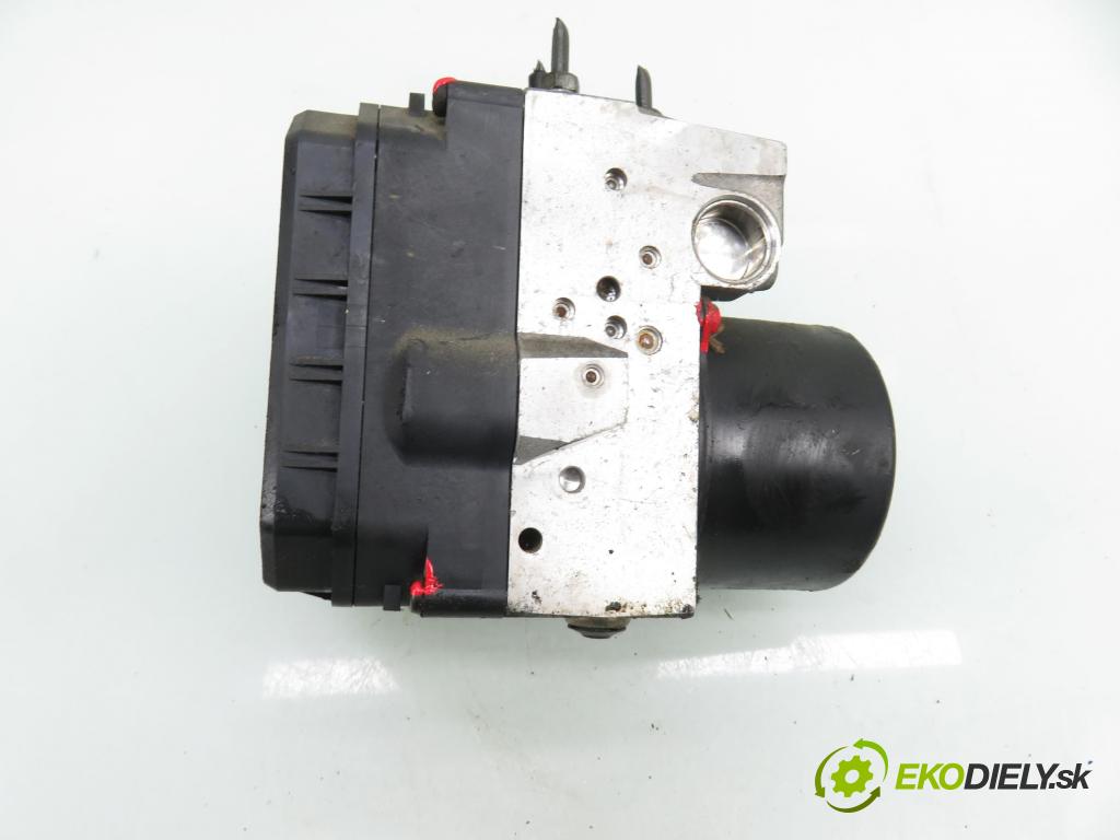 TOYOTA RAV 4 II (_A2_) SUV 2003 85,00 2.0 D-4D 4WD 116 - 1CD-FTV 1995,00 pumpa ABS 4454042040 ; 8954142140 ; 1338007450 (Pumpa ABS)