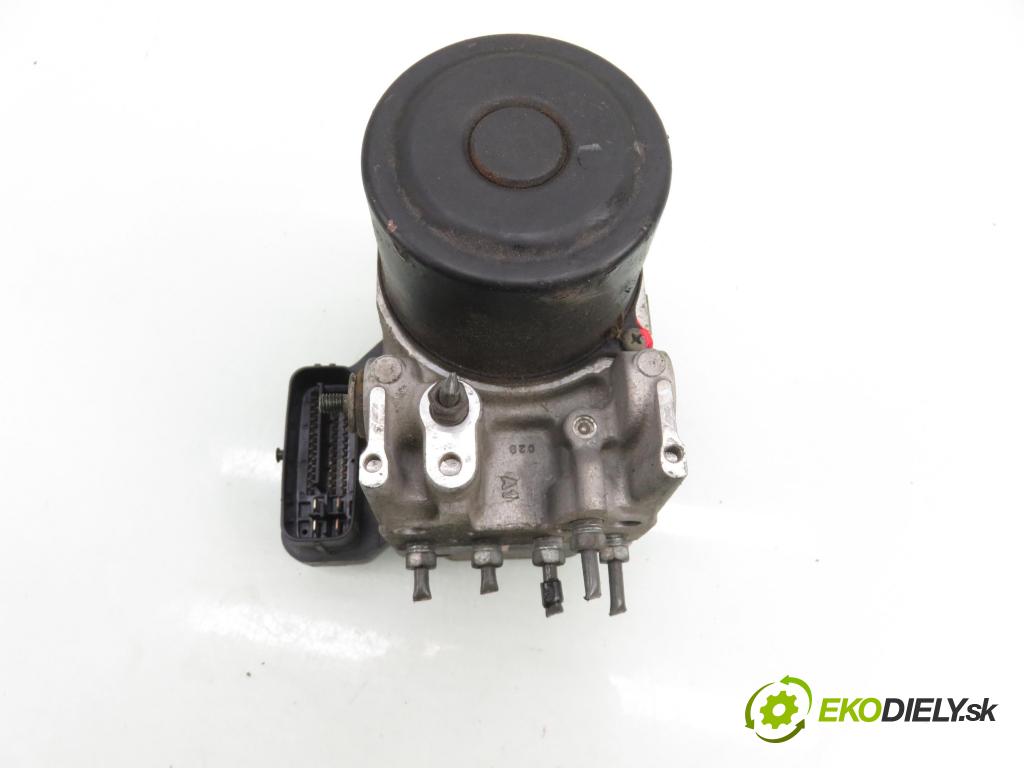 TOYOTA RAV 4 II (_A2_) SUV 2003 85,00 2.0 D-4D 4WD 116 - 1CD-FTV 1995,00 Pumpa ABS 4454042040 ; 8954142140 ; 1338007450 (Pumpa ABS)