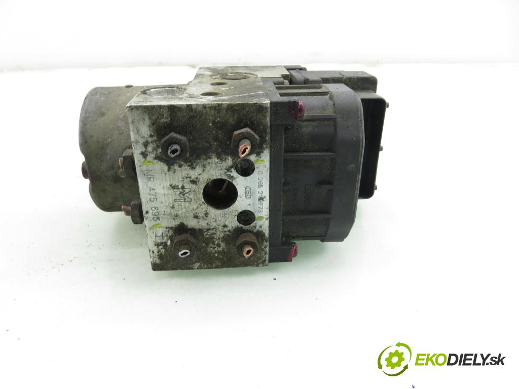 MITSUBISHI CARISMA (DA_) SEDAN 2003 75,00 1.9 DI-D (DA5A) - F9Q1 1870,00 Pumpa ABS 0273004488 ; 0265216773 ; MR475695 (Pumpa ABS)
