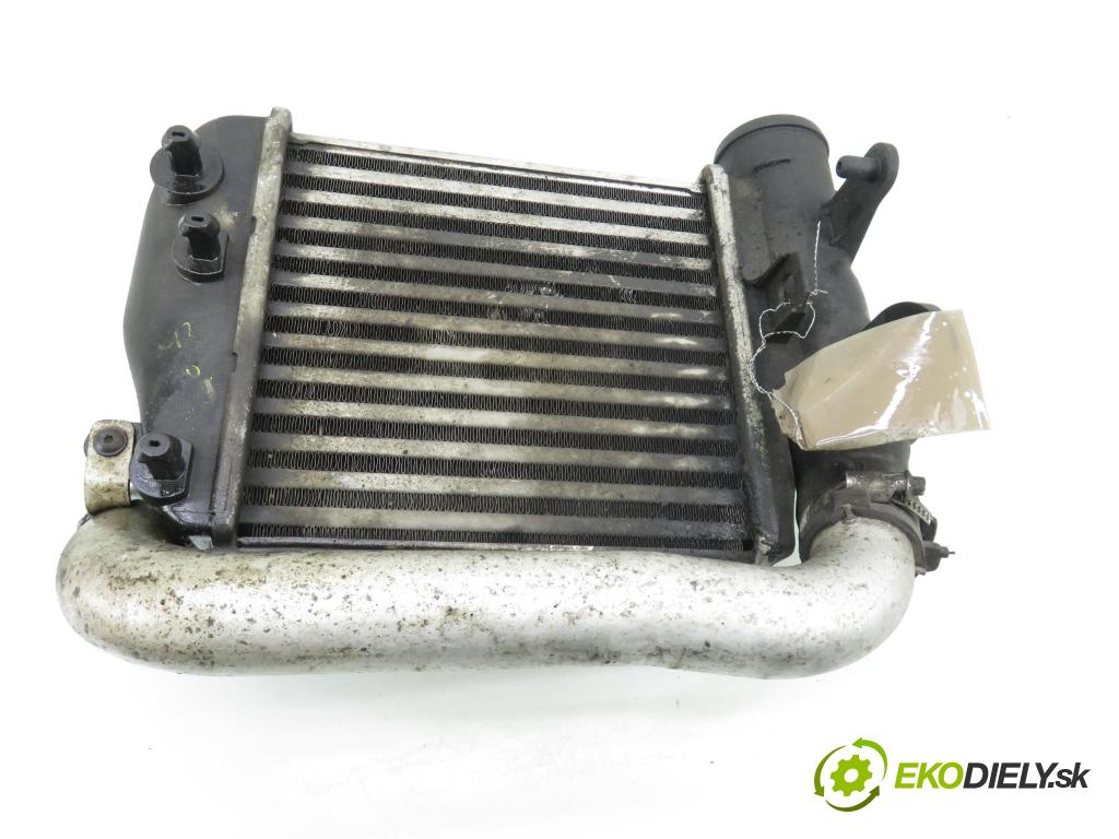 AUDI A6 (4F2, C6) SEDAN 2004 165,00 3.0 TDI quattro - BMK 2967,00 chladič intercooler