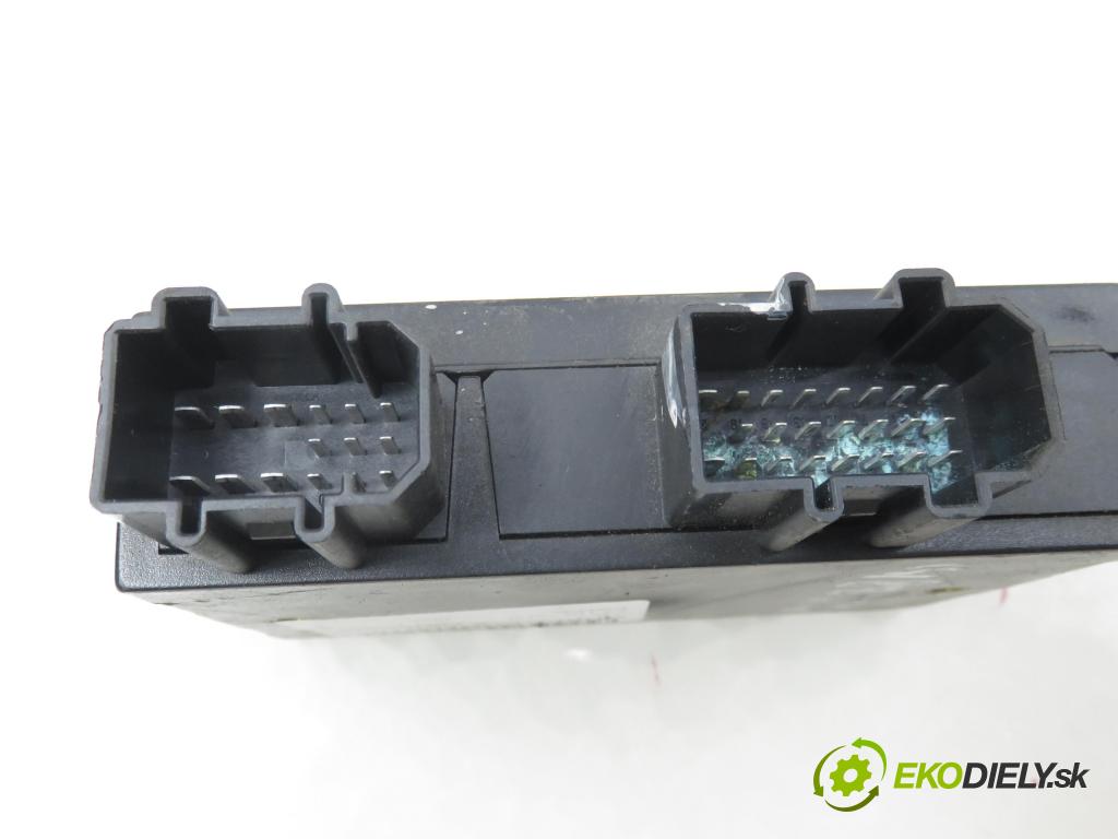 VW GOLF IV (1J1) HB 2000 66,00 1.9 TDI 90 - ALH 1896,00 MODUL komfortu 1J0959799AH ; 5DK00795451