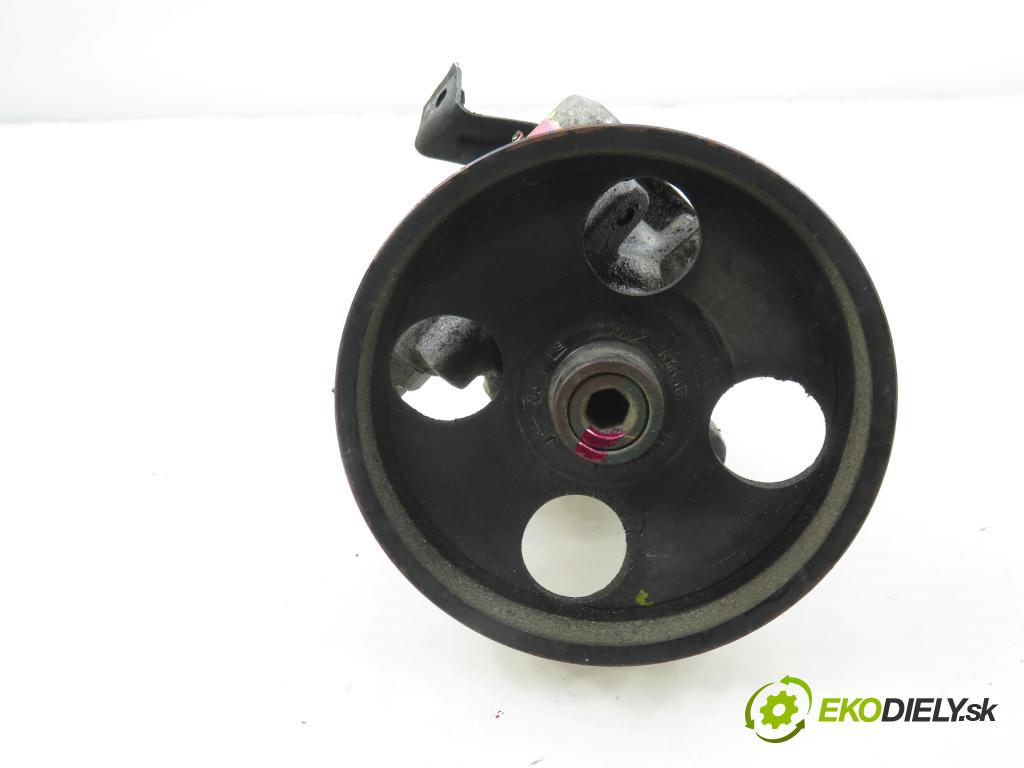 MITSUBISHI CARISMA (DA_) SEDAN 2003 75,00 1.9 DI-D 102 - F9Q1 1870,00 pumpa servočerpadlo 26083376RV ; 8200071050 (Servočerpadlo)