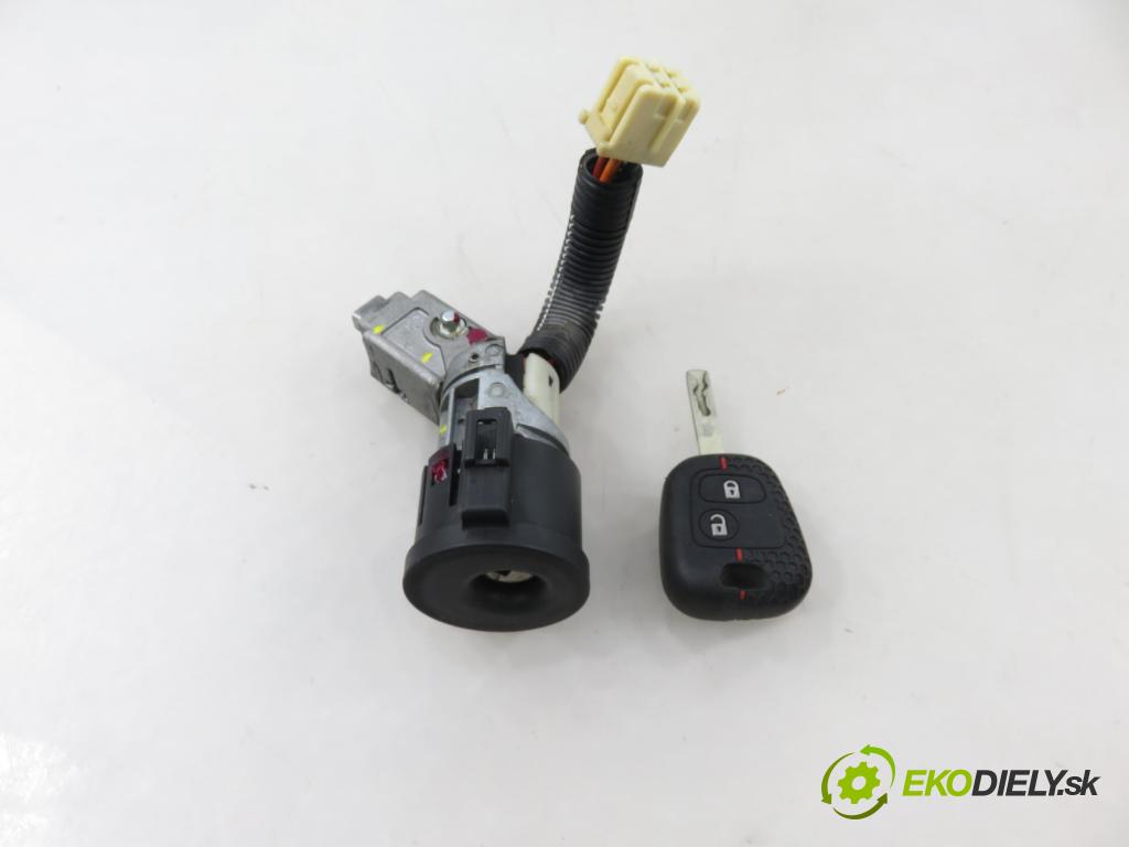 TOYOTA AYGO (_B1_) HB 2007 50,00 1.0 68 - 1KR-FE 998,00 spínačka / imobilizéra IMMO / řídící jednotka N0502200 ; N0501417 ; 897800H021