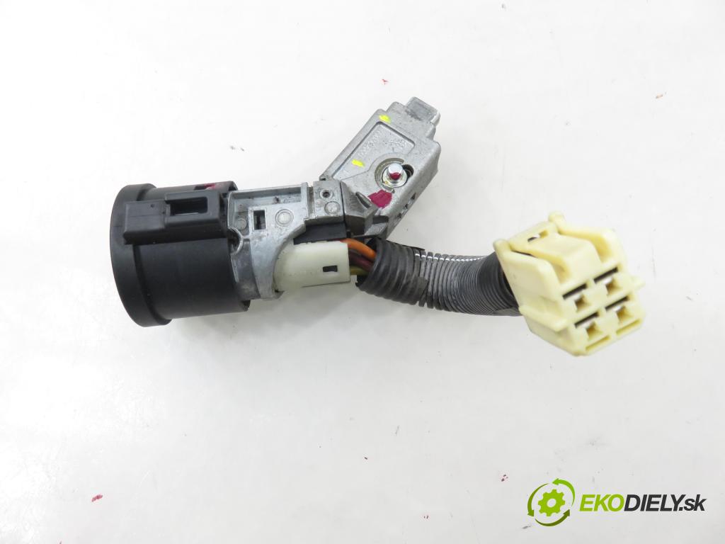 TOYOTA AYGO (_B1_) HB 2007 50,00 1.0 68 - 1KR-FE 998,00 spinačka / imobilizéra IMMO / Riadiaca jednotka N0502200 ; N0501417 ; 897800H021
