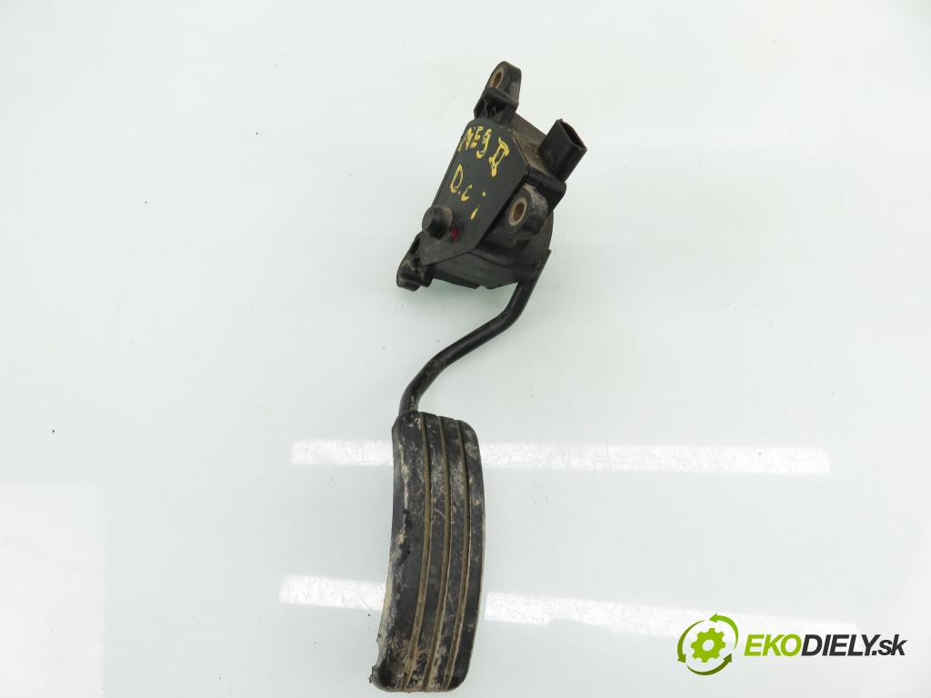 RENAULT MEGANE II (BM0/1_, CM0/1_) HB 2004 88,00 1.9 dCi 120 - F9Q 800 1870,00 Potenciometer plynu 8200153268 (Potenciometer plynového pedálu)