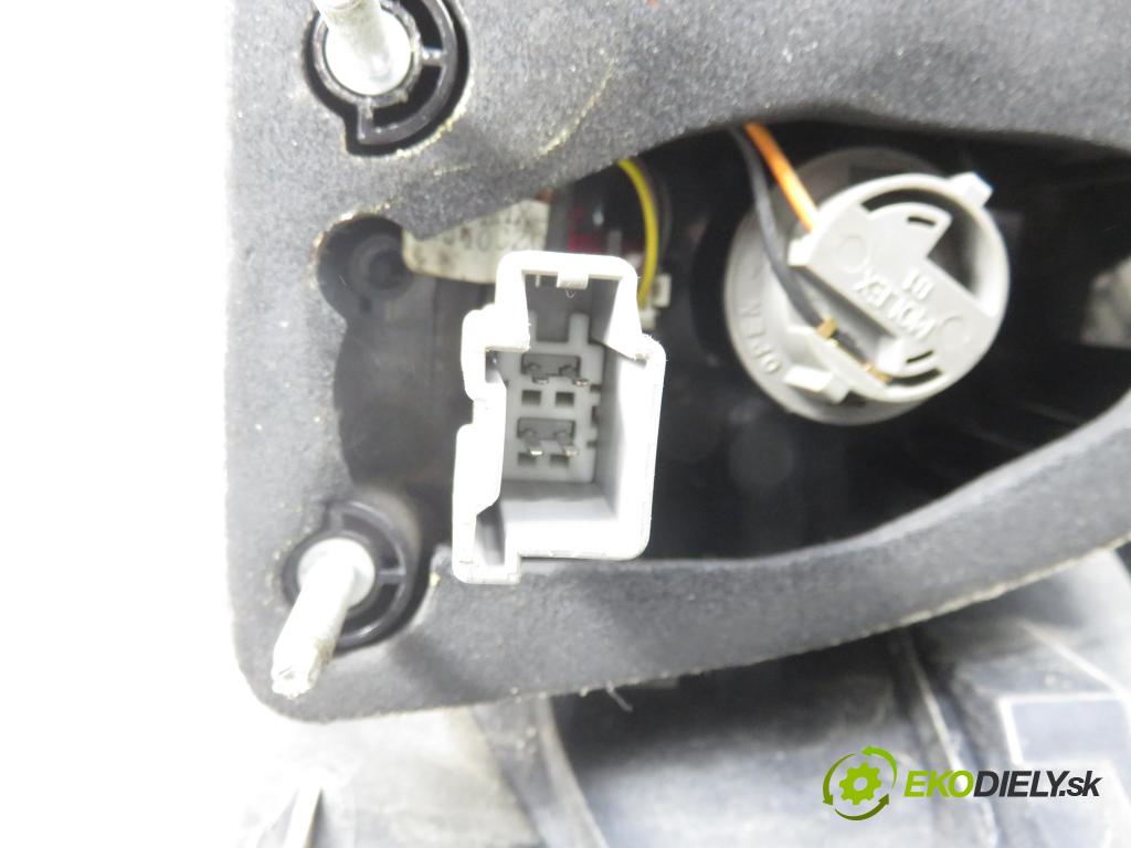 FORD MONDEO IV Turnier (BA7) KOMBI 2011 85,00 1.6 TDCi - T1BA 1560,00 Svetlo ľavé zadné BS7113405B
