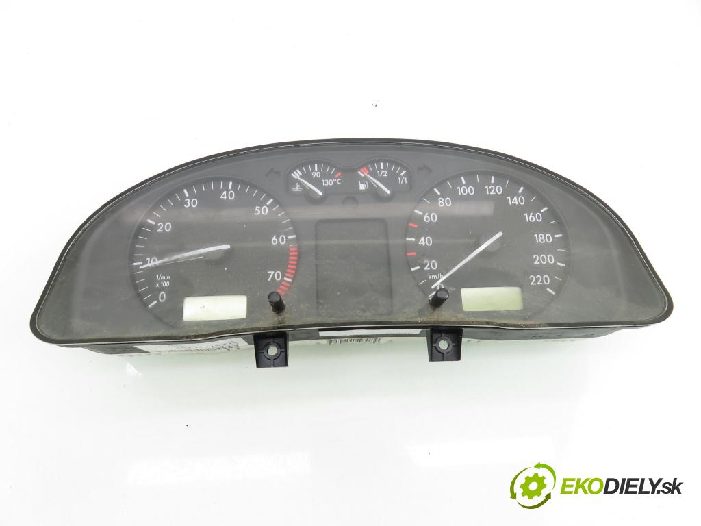 VW PASSAT B5 (3B2) SEDAN 1996 74,00 1.6 - ADP 1595,00 Prístrojovka elektrický 09051969901