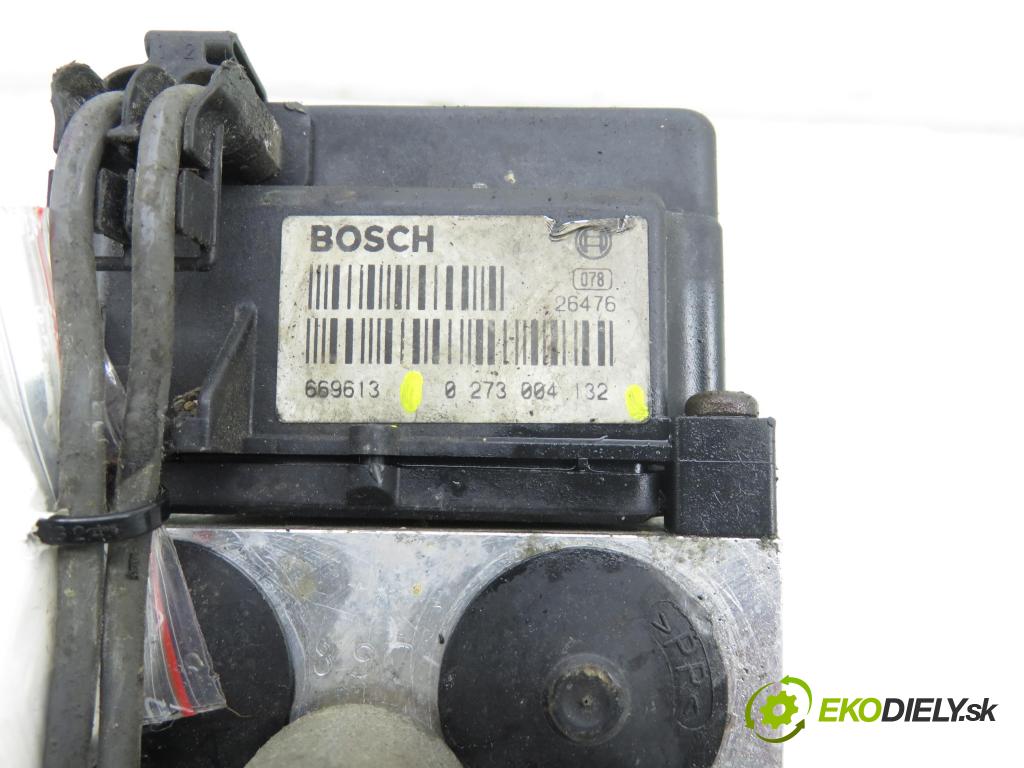 VW PASSAT B5 (3B2) SEDAN 1996 74,00 1.6 - ADP 1595,00 Pumpa ABS 0265216411 ; 0273004132 ; 8E0614111 (Pumpa ABS)