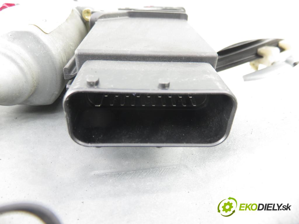 VW GOLF IV (1J1) HB 2000 66,00 1.9 TDI 90 - ALH 1896,00 mechanismus oken 1J4837729AA ; 1J1959801C