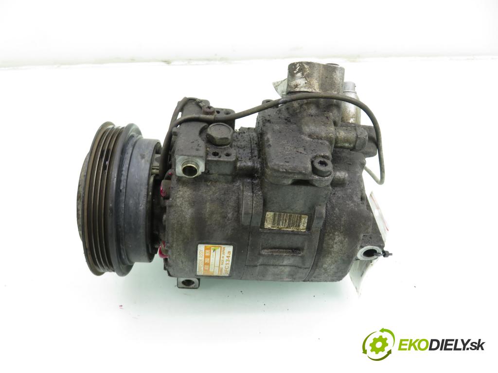 VW PASSAT B5 (3B2) SEDAN 1996 74,00 1.6 - ADP 1595,00 KOMPRESOR: klimatizácie 8D0260808 ; 447200963 (Kompresor klimatizácie)
