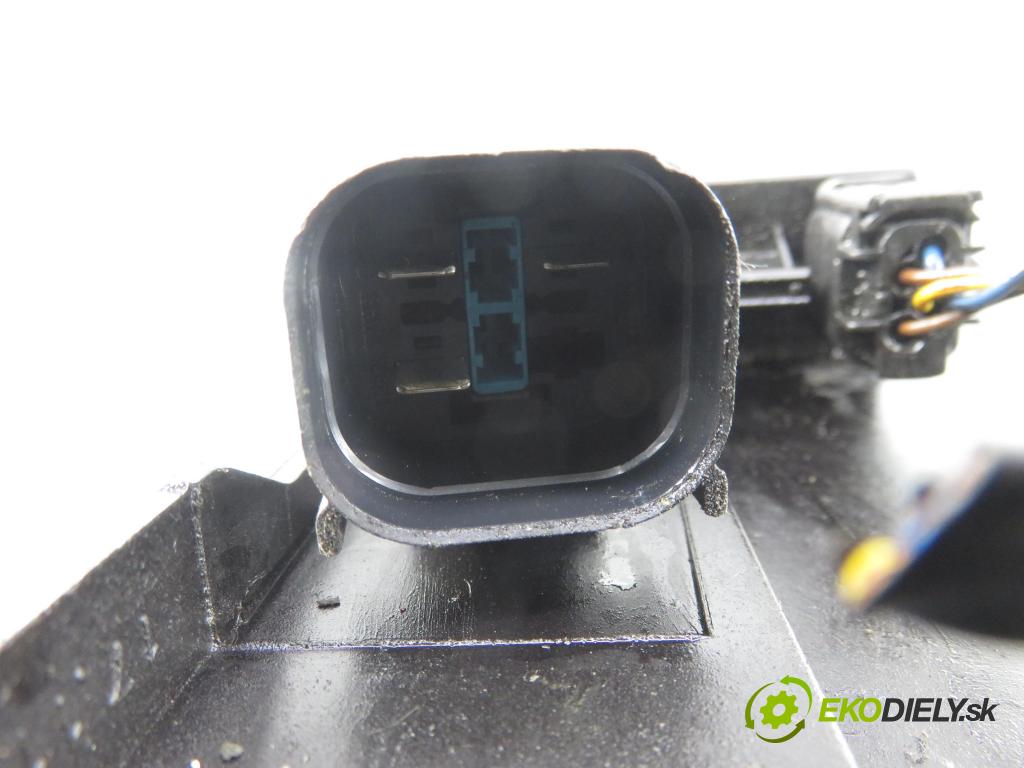 BMW 3 (E46) SEDAN 2001 110,00 320 d 150 - M47 D20 (204D4) 1995,00 ventilátor chladič PODNEBÍ / VODA 0130303846 ; 6904768