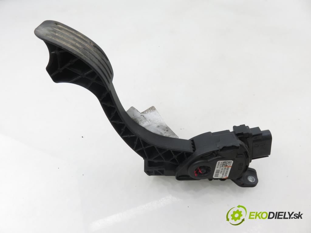 FORD MONDEO IV Turnier (BA7) KOMBI 2011 85,00 1.6 TDCi - T1BA 1560,00 Potenciometer plynu 6PV01083414 ; 6G929F836RD (Potenciometer plynového pedálu)