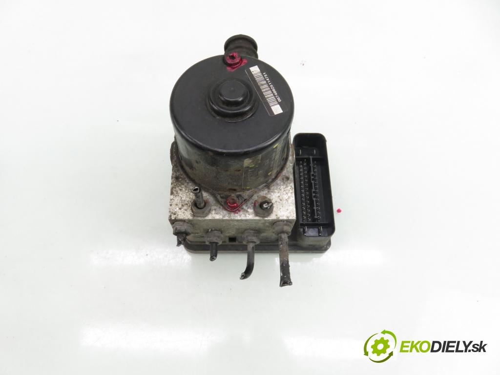 AUDI A3 (8P1) HB 2003 77,00 1.9 TDI PD 105 - BKC 1896,00 Pumpa ABS 1K0907379D ; 1K0614517B ; 10020600404 (Pumpa ABS)