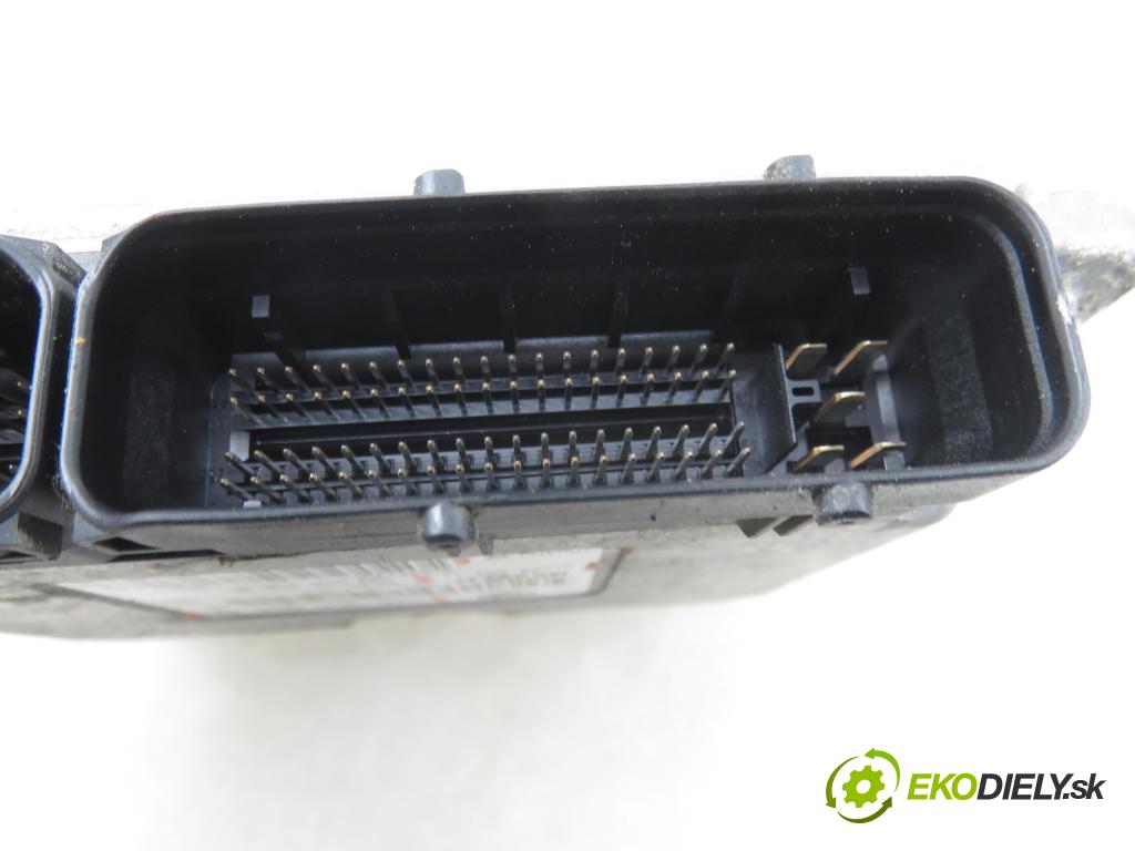 VW POLO (9N_) HB 2006 74,00 1.4 16V - BBZ 1390,00 Riadiaca jednotka Motor 036906034AK ; 6160068411 ; IAW4MVAK