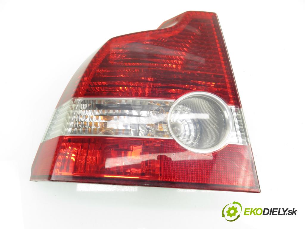 VOLVO S40 II (MS) SEDAN 2006 81,00 1.6 D - D 4164 T 1560,00 Svetlo ľavé zadné 30698912