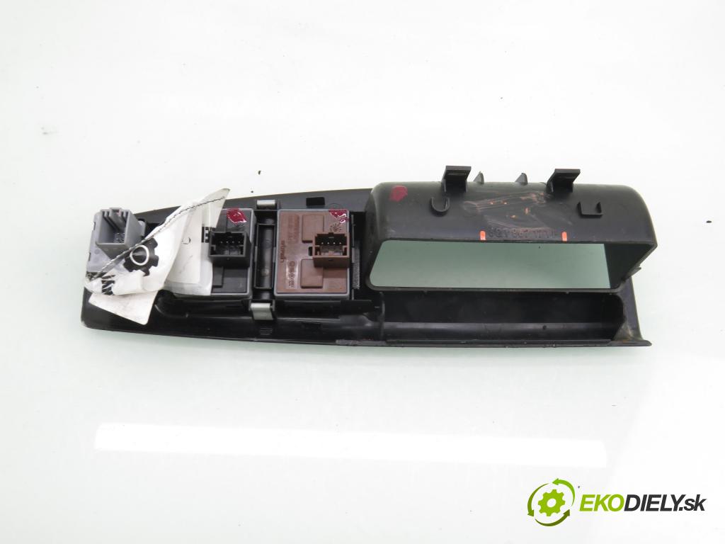 VW POLO (9N_) HB 2006 74,00 1.4 16V - BBZ 1390,00 Panel ovládania okien 6Q1867171F