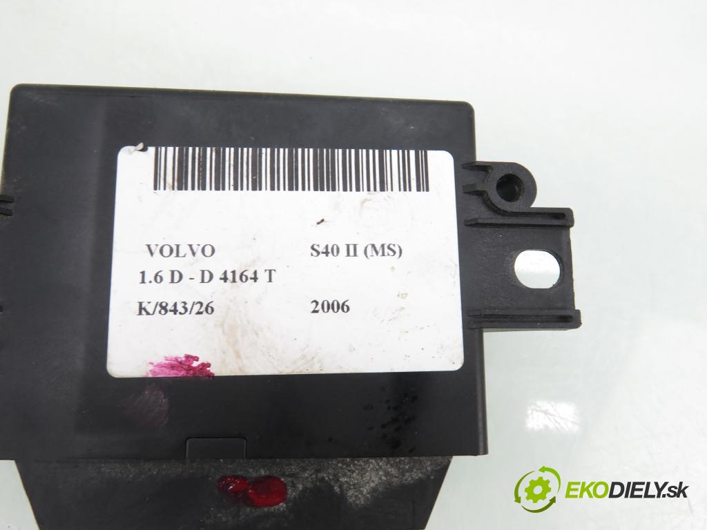 VOLVO S40 II (MS) SEDAN 2006 81,00 1.6 D - D 4164 T 1560,00 MODUL 8673137 ; 601889