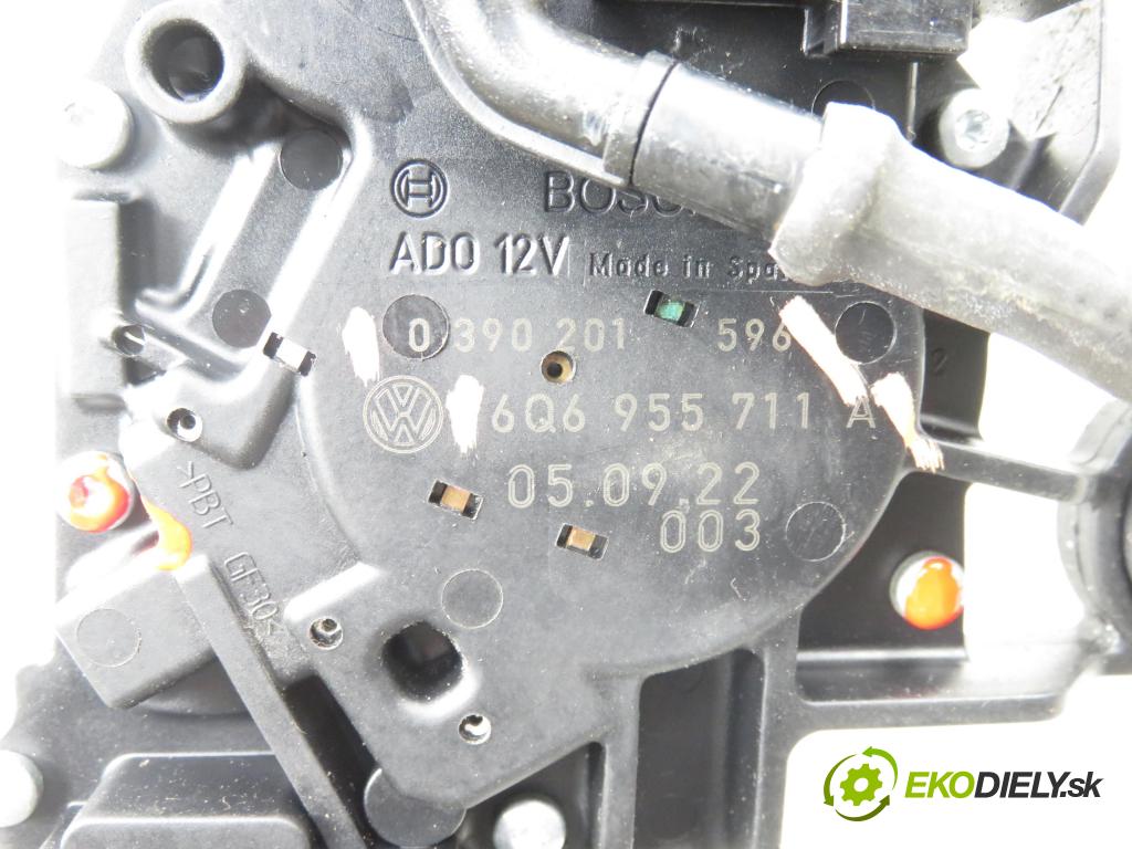 VW POLO (9N_) HB 2006 74,00 1.4 16V - BBZ 1390,00 Motorček stierače zadné 0390201596 ; 6Q6955711A