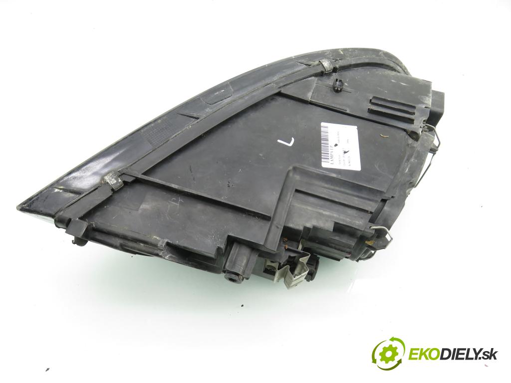 VOLVO S40 II (MS) SEDAN 2006 81,00 1.6 D - D 4164 T 1560,00 Svetlo LP 30698885