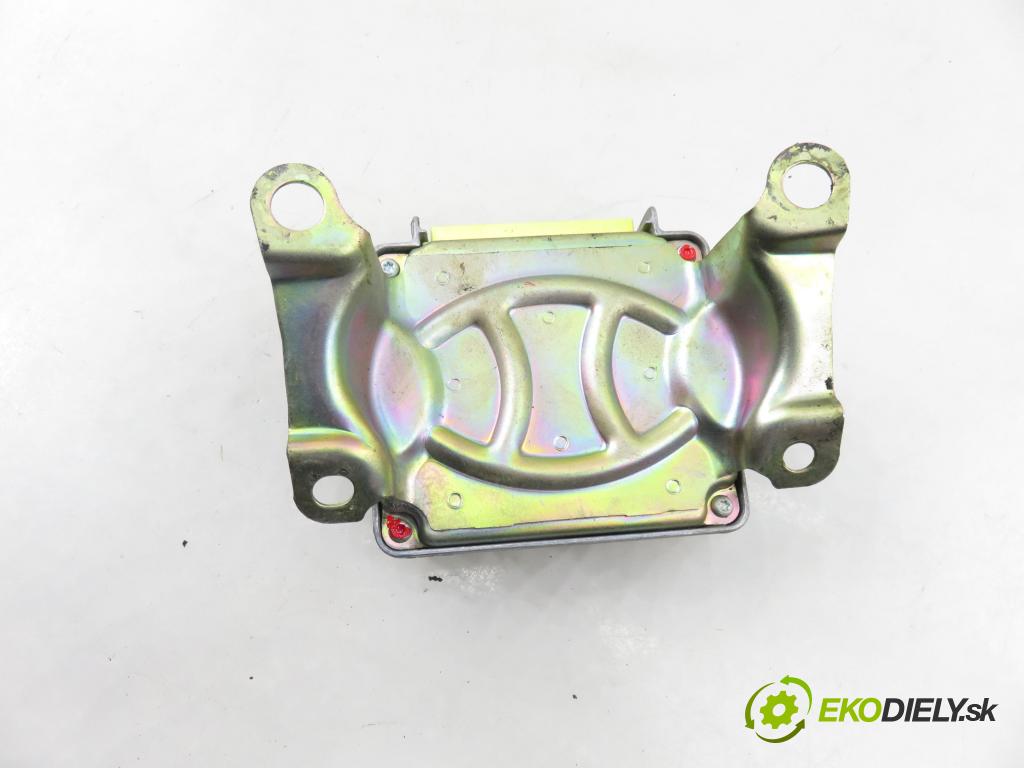 TOYOTA YARIS (_P1_) HB 2001 50,00 1.0 VVT- i 68 - 1SZ-FE 998,00 MODUL air BAG 891700D020 ; 205881104