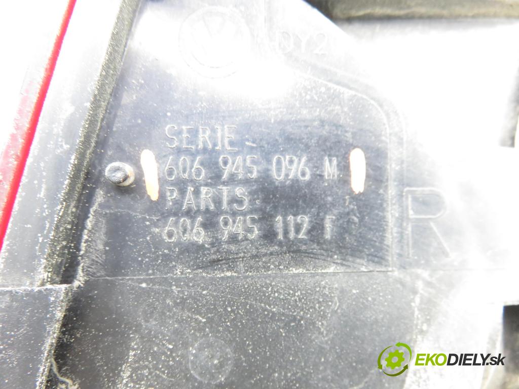 VW POLO (9N_) HB 2006 74,00 1.4 16V - BBZ 1390,00 světlo pravé zadní 6Q6945096M