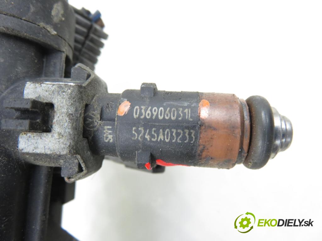 VW POLO (9N_) HB 2006 74,00 1.4 16V - BBZ 1390,00 Lišta vstrekovacia 036906031L ; 036133320 (Vstrekovacia lišta)