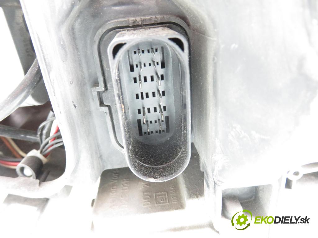 AUDI A6 (4F2, C6) SEDAN 2004 165,00 3.0 TDI quattro - BMK 2967,00 Svetlo PP