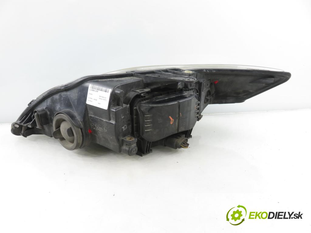 FORD MONDEO IV Turnier (BA7) KOMBI 2010 103,00 2.0 TDCi - QXBB 1997,00 Svetlo PP 7S7113K060BB