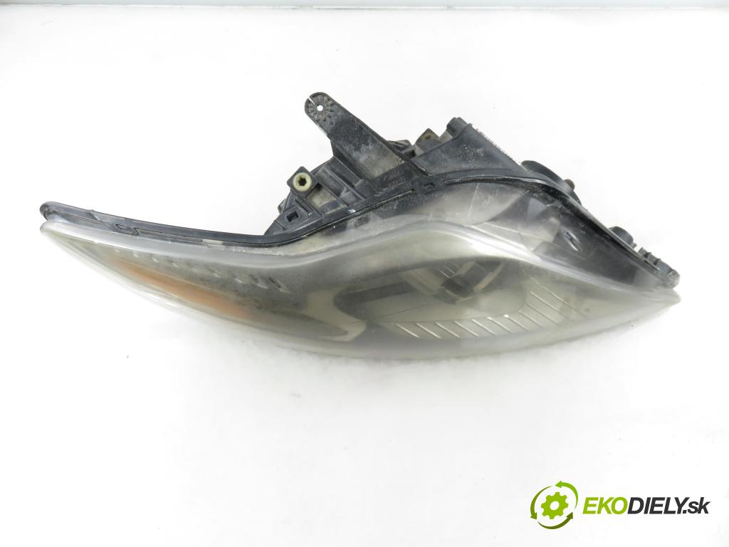 FORD MONDEO IV Turnier (BA7) KOMBI 2010 103,00 2.0 TDCi - QXBB 1997,00 Svetlo PP 7S7113K060BB