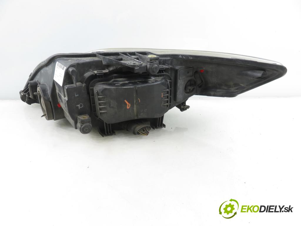 FORD MONDEO IV Turnier (BA7) KOMBI 2010 103,00 2.0 TDCi - QXBB 1997,00 Svetlo PP 7S7113K060BB